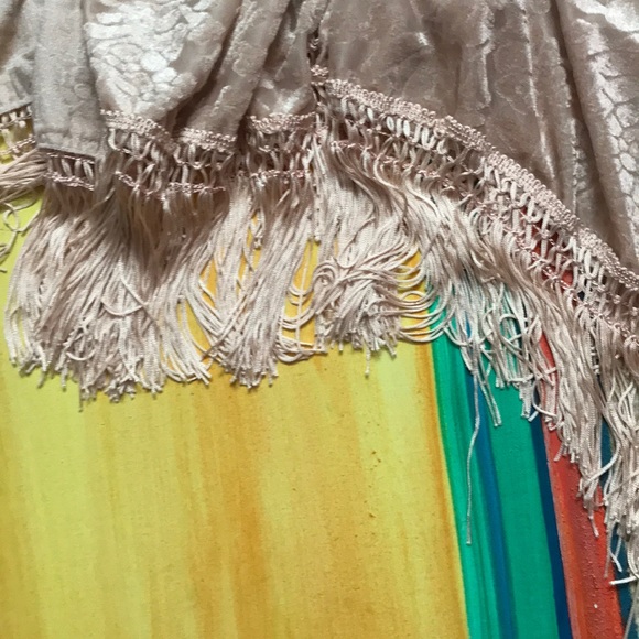 Light Pink Velvet Flower Fringe Kimono. - Picture 2 of 2